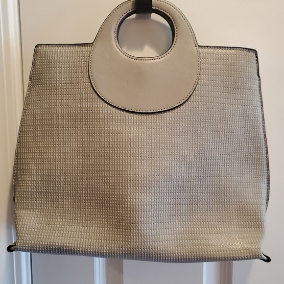 Moda Luxe Sienna tote grey. Vegan woven leather. NWOT. - Picture 4 of 10